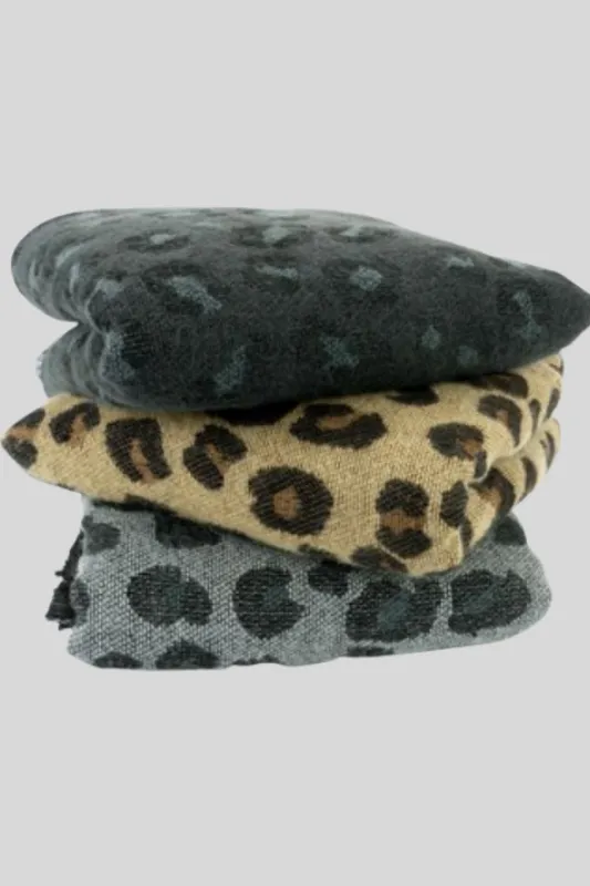 Britt's Knits Snow Leopard Wrap