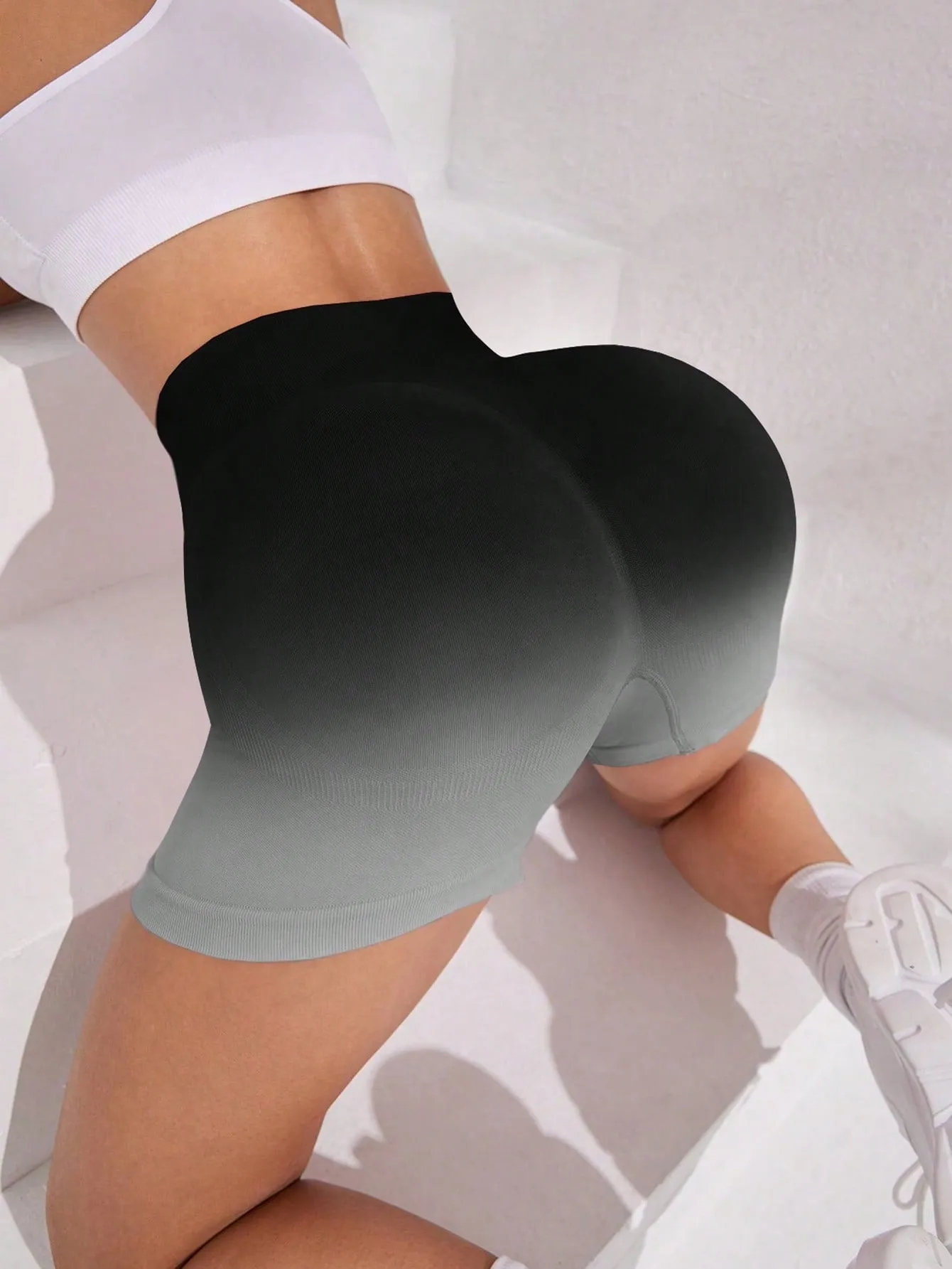Ombre Wideband Waist Active Shorts SS24