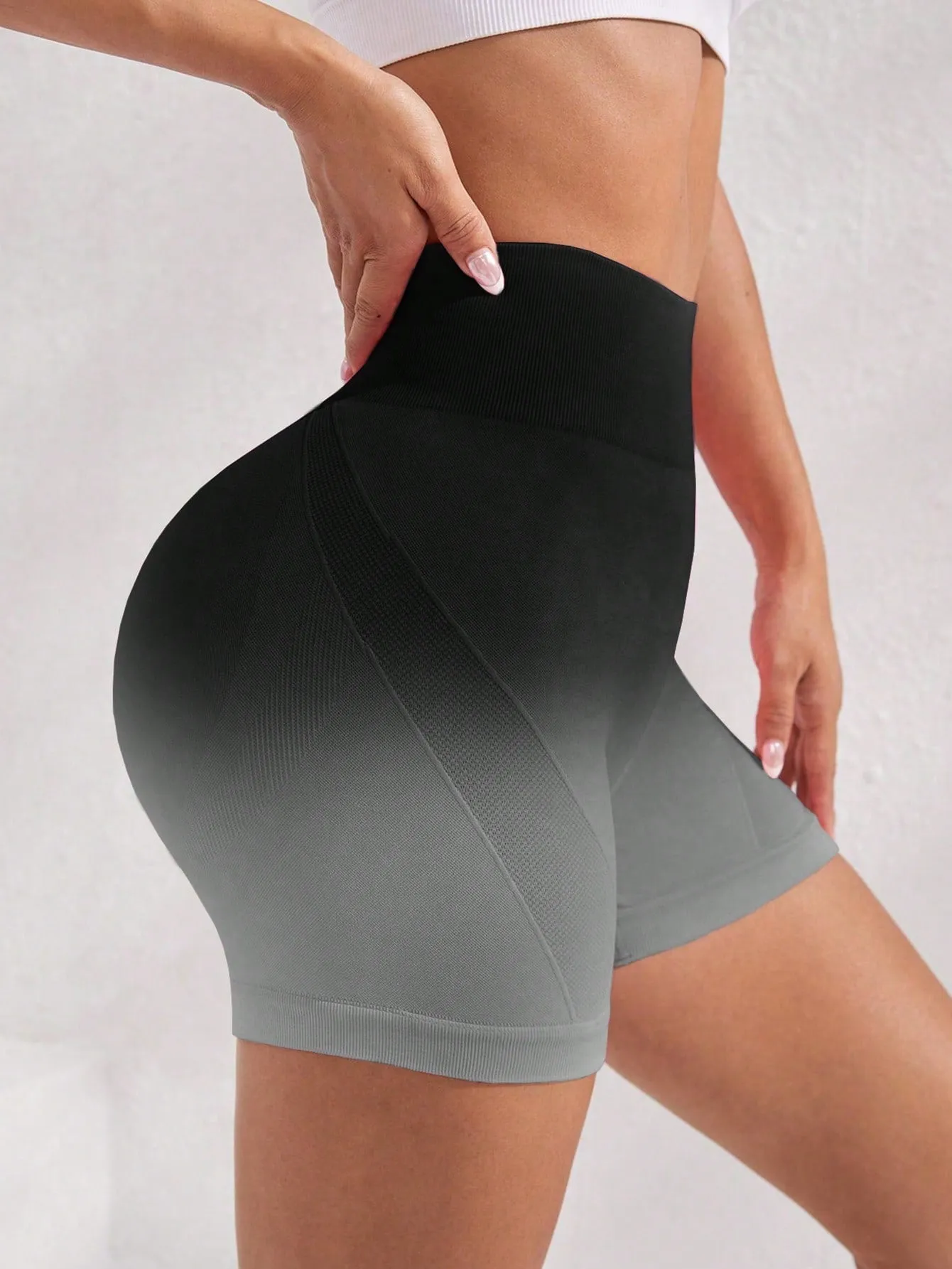 Ombre Wideband Waist Active Shorts SS24