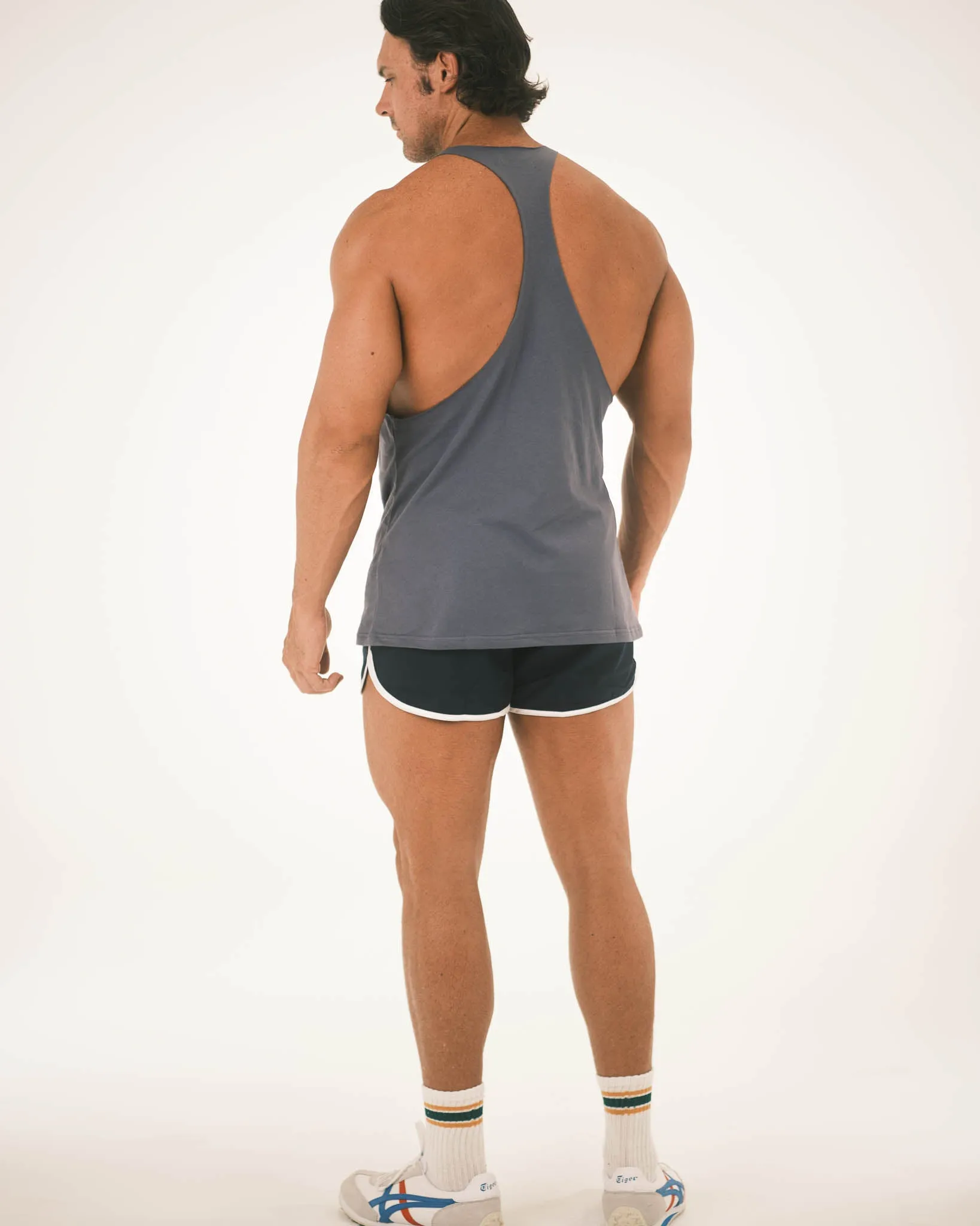 Seamless T-Back Stringer Tank