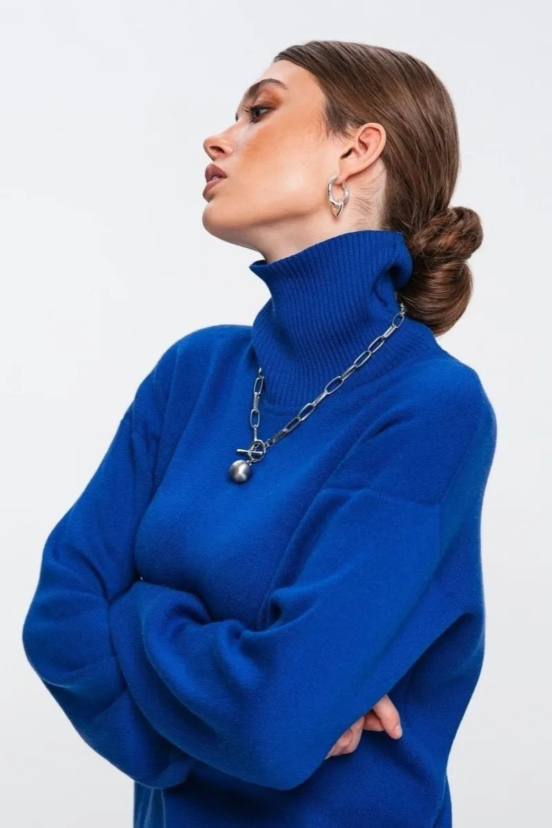 Stylish Warmth Vibrant Oversized Turtleneck Sweater